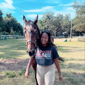 Meet your Posher, Kaley